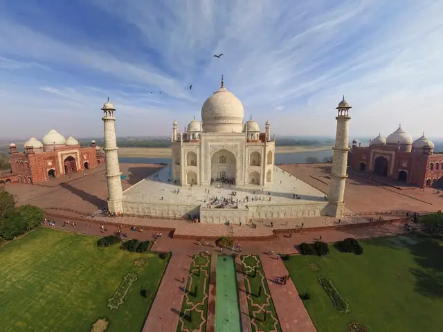 10 Must-Know Tips Before Visiting the Taj Mahal: Your Ultimate Guide